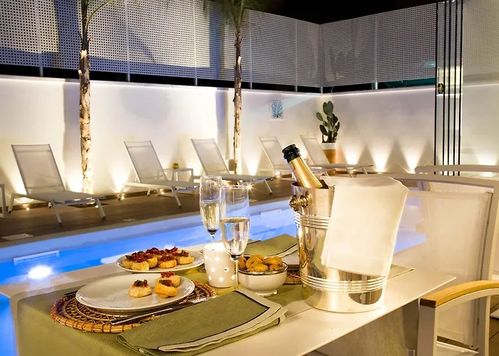 La Dimora Delle Fate Luxury & Alojamento de Acomodação e Pequeno-almoço 4*