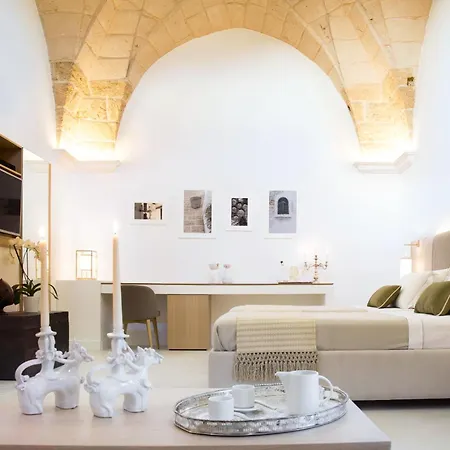 La Dimora Delle Fate Luxury & Alojamento de Acomodação e Pequeno-almoço 4*