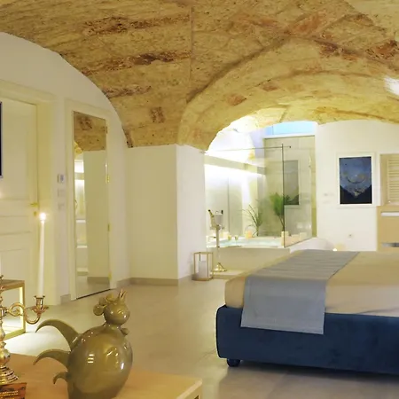 La Dimora Delle Fate Luxury & Alojamento de Acomodação e Pequeno-almoço