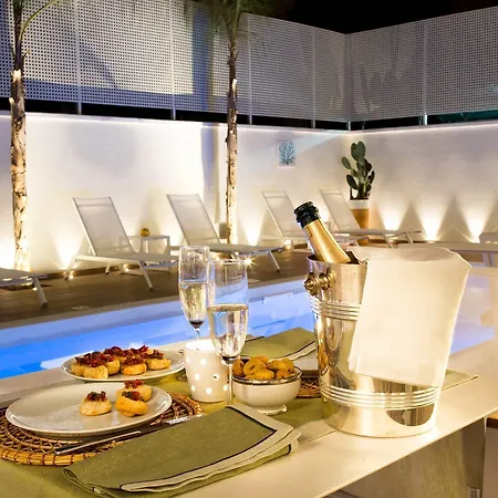 La Dimora Delle Fate Luxury & Alojamento de Acomodação e Pequeno-almoço 4*